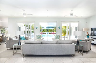 Luxury Villa Photo #15