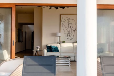 Luxury Villa Photo #15