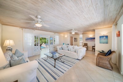 Luxury Villa Photo #11