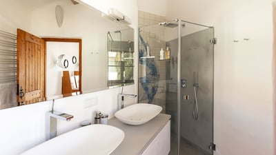 Luxury Villa Photo #20