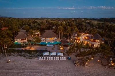 Luxury Villa Photo #3