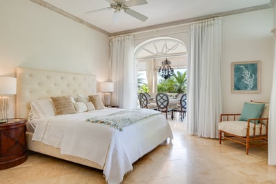 Luxury Villa Photo #19