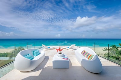 Luxury Villa Photo #9