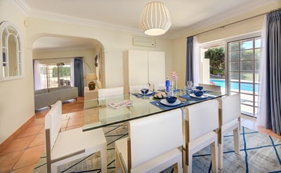 Luxury Villa Photo #10