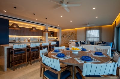 Luxury Villa Photo #21