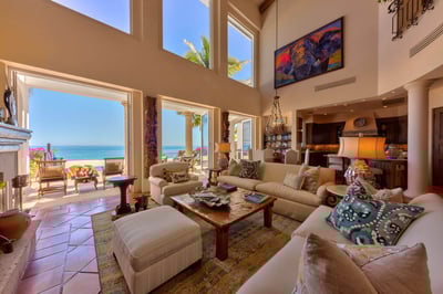 Luxury Villa Photo #11