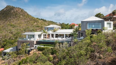 Luxury Villa Photo #3