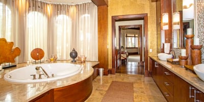 Luxury Villa Photo #23