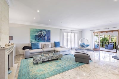 Luxury Villa Photo #10