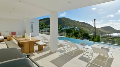 Luxury Villa Photo #4