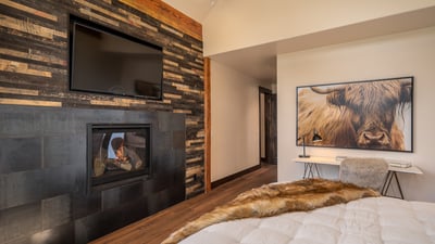 Primary suite