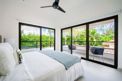 Luxury Villa Photo #34
