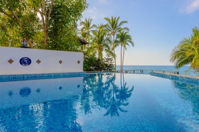 Luxury Villa Photo #7