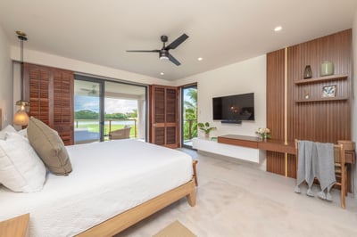 Luxury Villa Photo #26