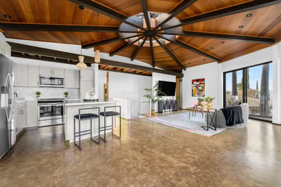 Luxury Villa Photo #23