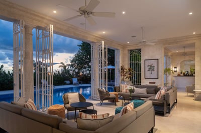 Luxury Villa Photo #16