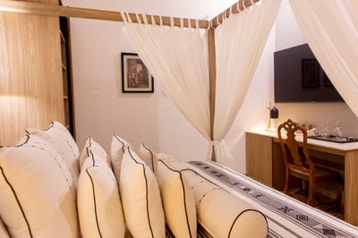 Luxury Villa Photo #36