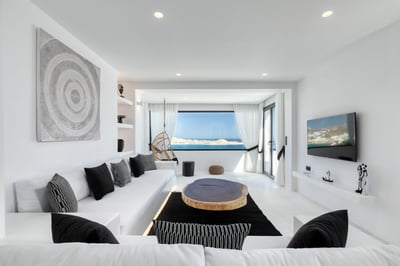 Luxury Villa Photo #8
