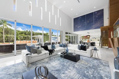 Luxury Villa Photo #13
