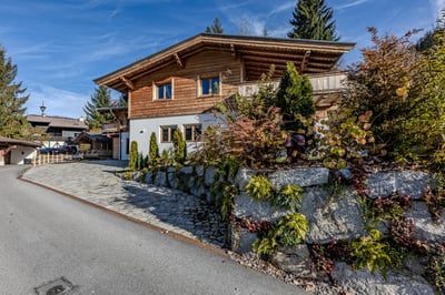 Luxury Villa Photo #4