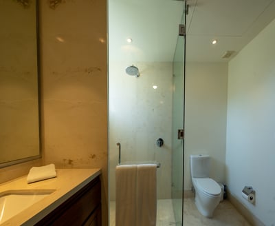 Luxury Villa Photo #26