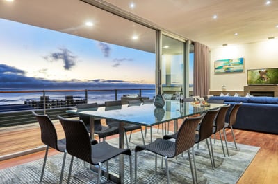 Luxury Villa Photo #18