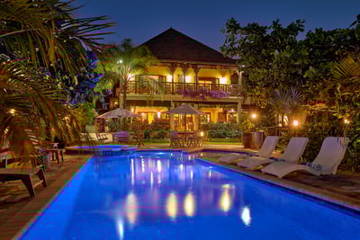 Luxury Villa Photo #4