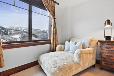 Luxury Villa Photo #18