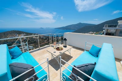 Luxury Villa Photo #17