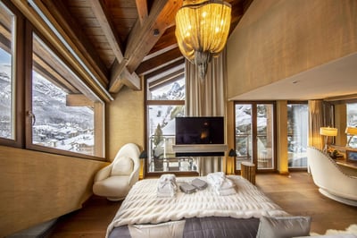 Luxury Villa Photo #11