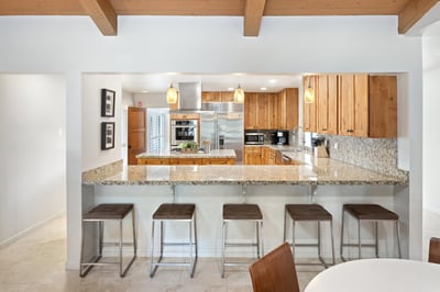 Luxury Villa Photo #23