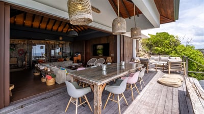 Kitchen & Dining Area