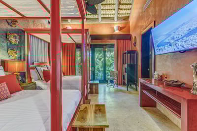 Luxury Villa Photo #24