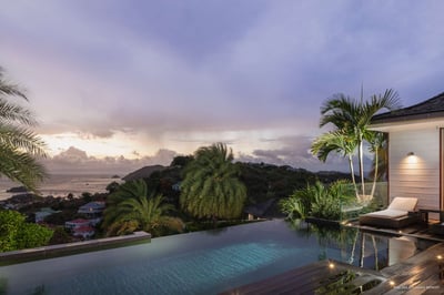 Luxury Villa Photo #5