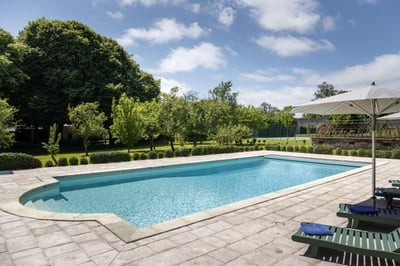 Luxury Villa Photo #3