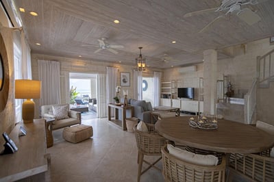 Luxury Villa Photo #13