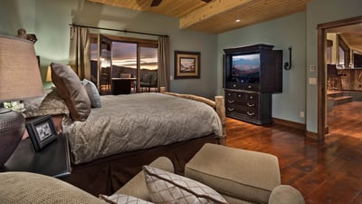 Primary suite on main level