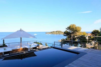 Luxury Villa Photo #5