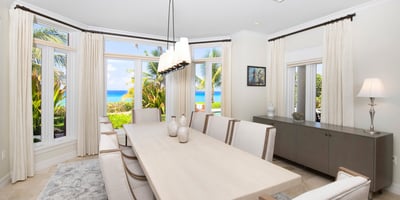 Luxury Villa Photo #18