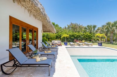 Luxury Villa Photo #5