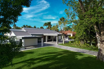 Luxury Villa Photo #37