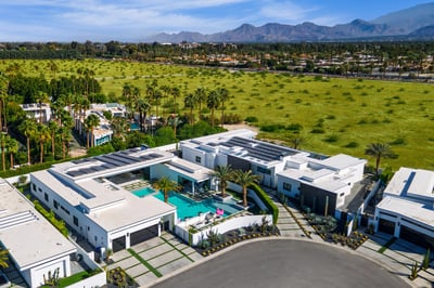 Luxury Villa Photo #43