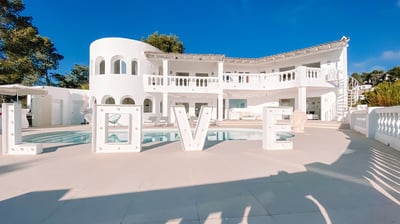 Luxury Villa Photo #10
