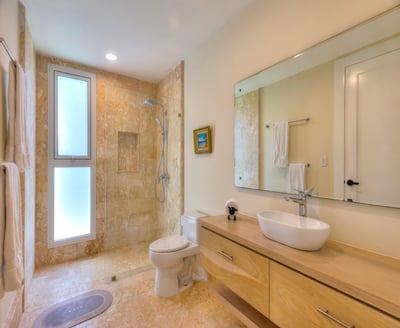 Luxury Villa Photo #31