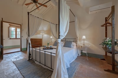 Luxury Villa Photo #44