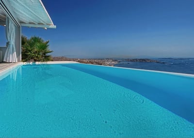 Luxury Villa Photo #7