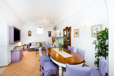 Luxury Villa Photo #7