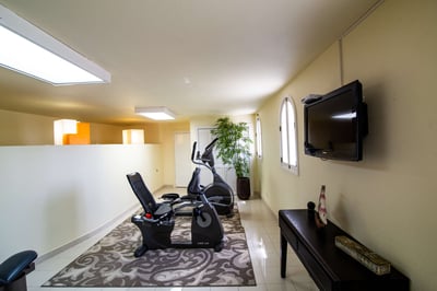 Luxury Villa Photo #13