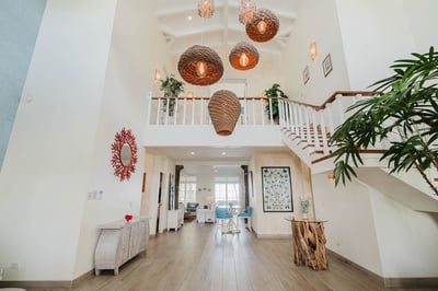 Luxury Villa Photo #19