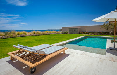 Luxury Villa Photo #6
